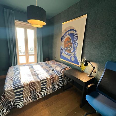 Room With Private Balcony On The Dora River トリノ エクステリア 写真
