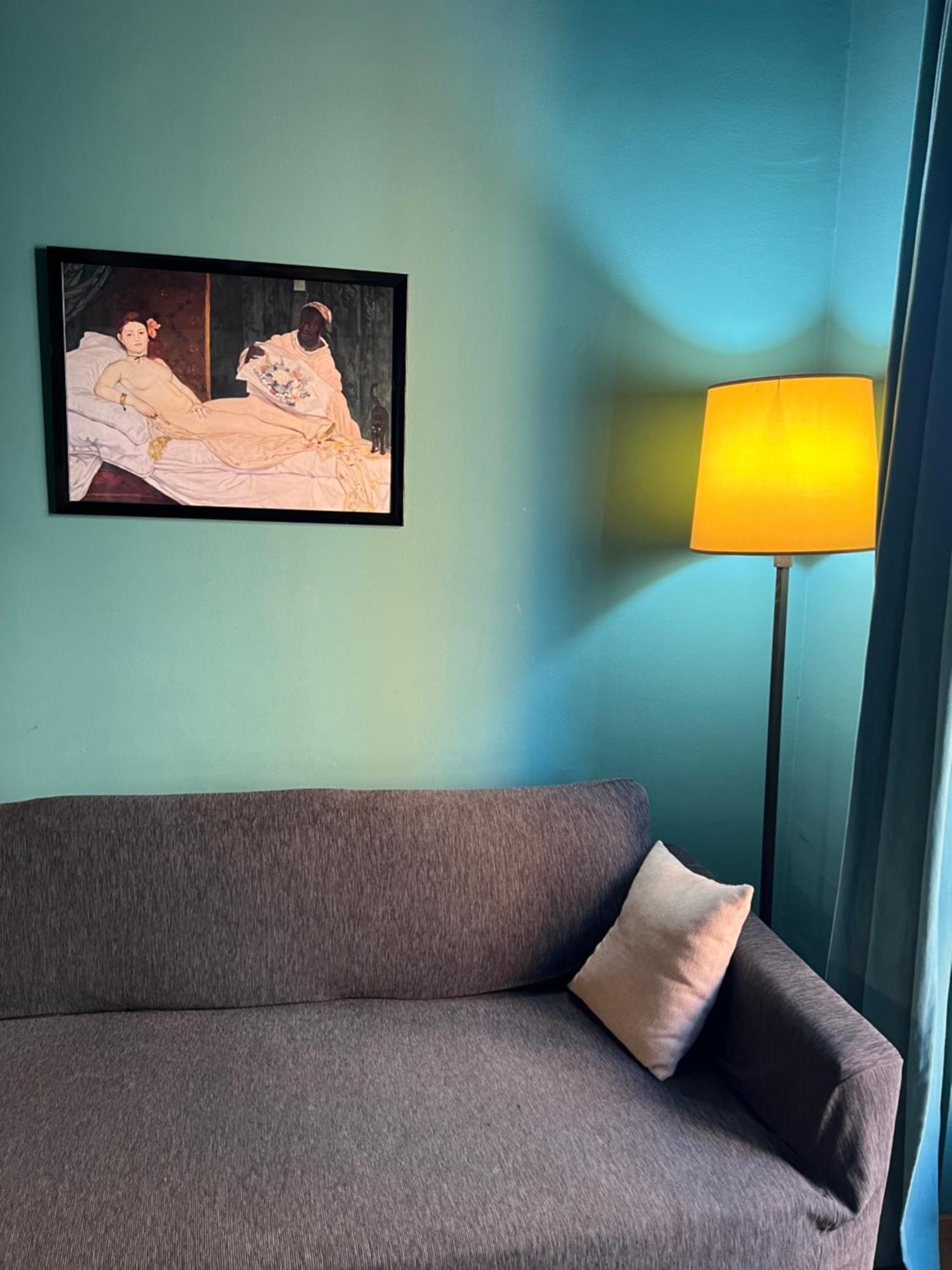 Room With Private Balcony On The Dora River トリノ エクステリア 写真